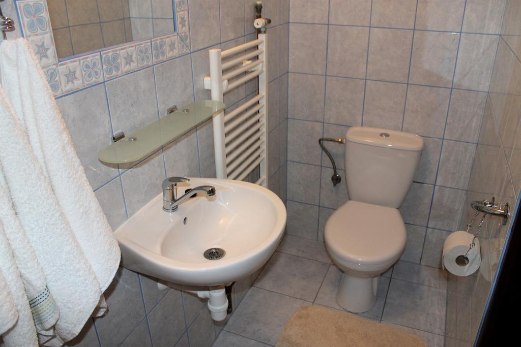 Apartman Turista Pavčina Lehota エクステリア 写真
